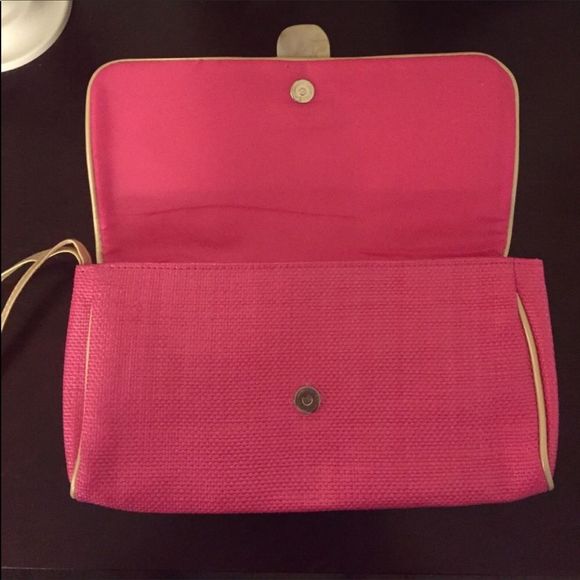 Avon Faux Shell Pink Clutch - Picture 5 of 6